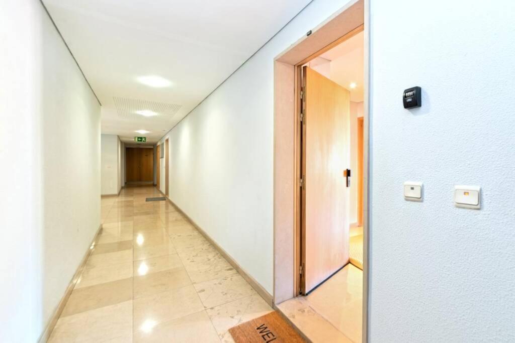 Av. Da Liberdade Comfortable Apt With Balcony Lisbon Exterior photo